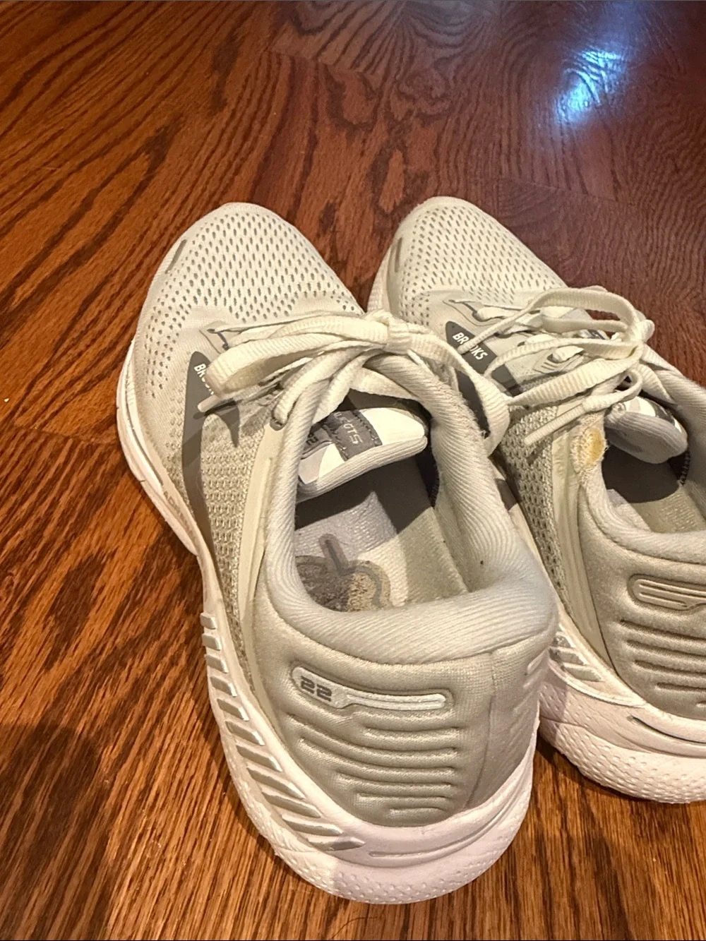 Brooks Women's Athletic Running Shoes in Light Gray and White